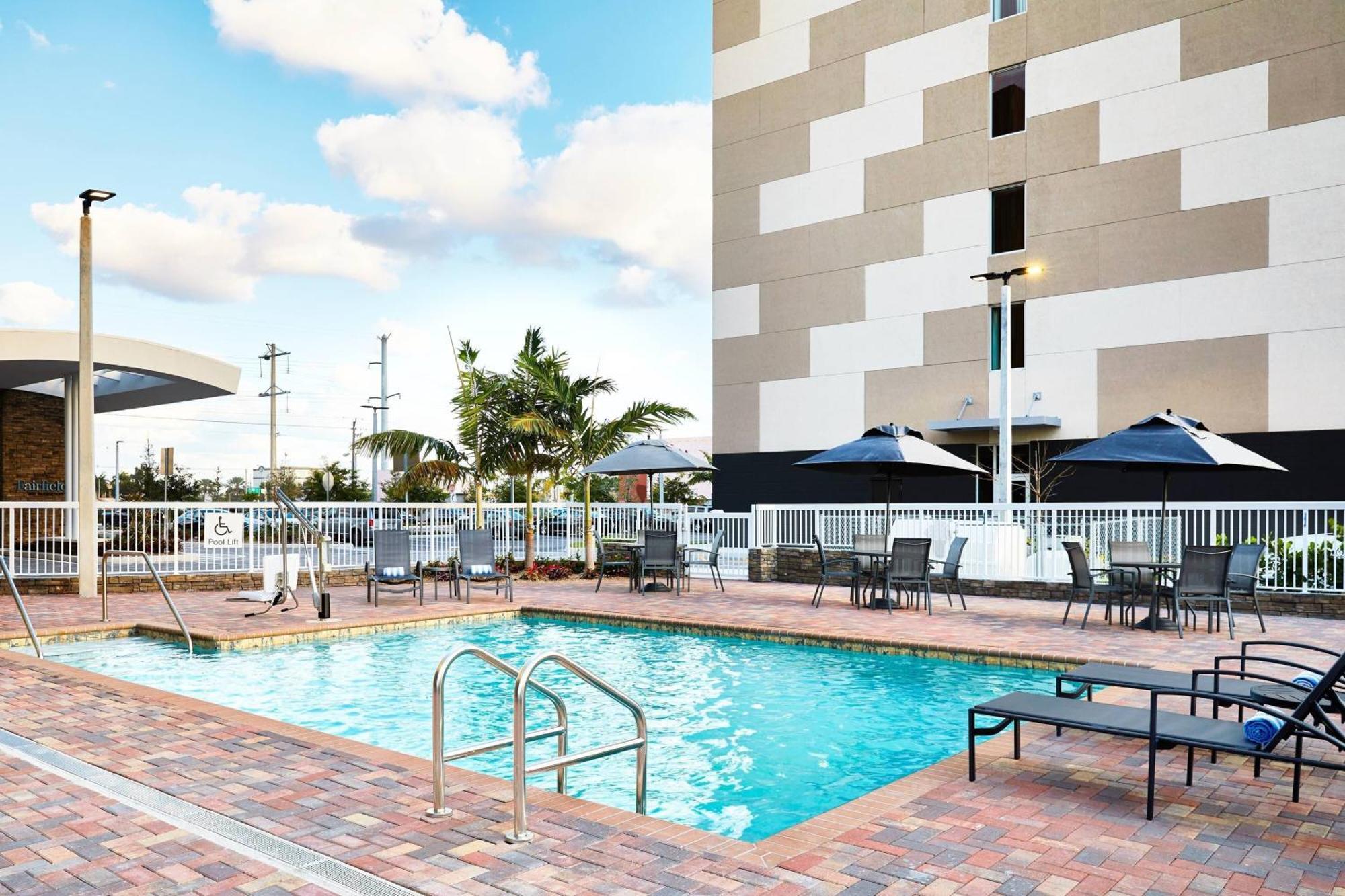 Fairfield & By Marriott Miami Airport West/doral Hotel 3*