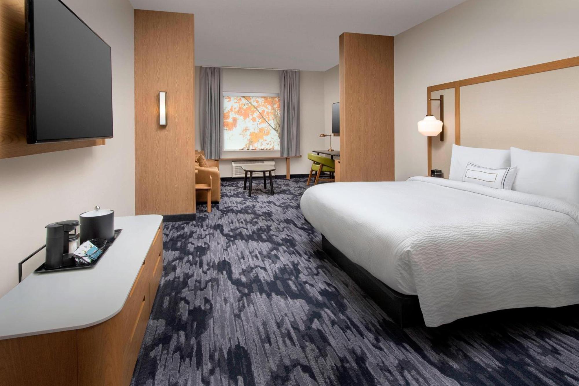 Fairfield & By Marriott Miami Airport West/doral