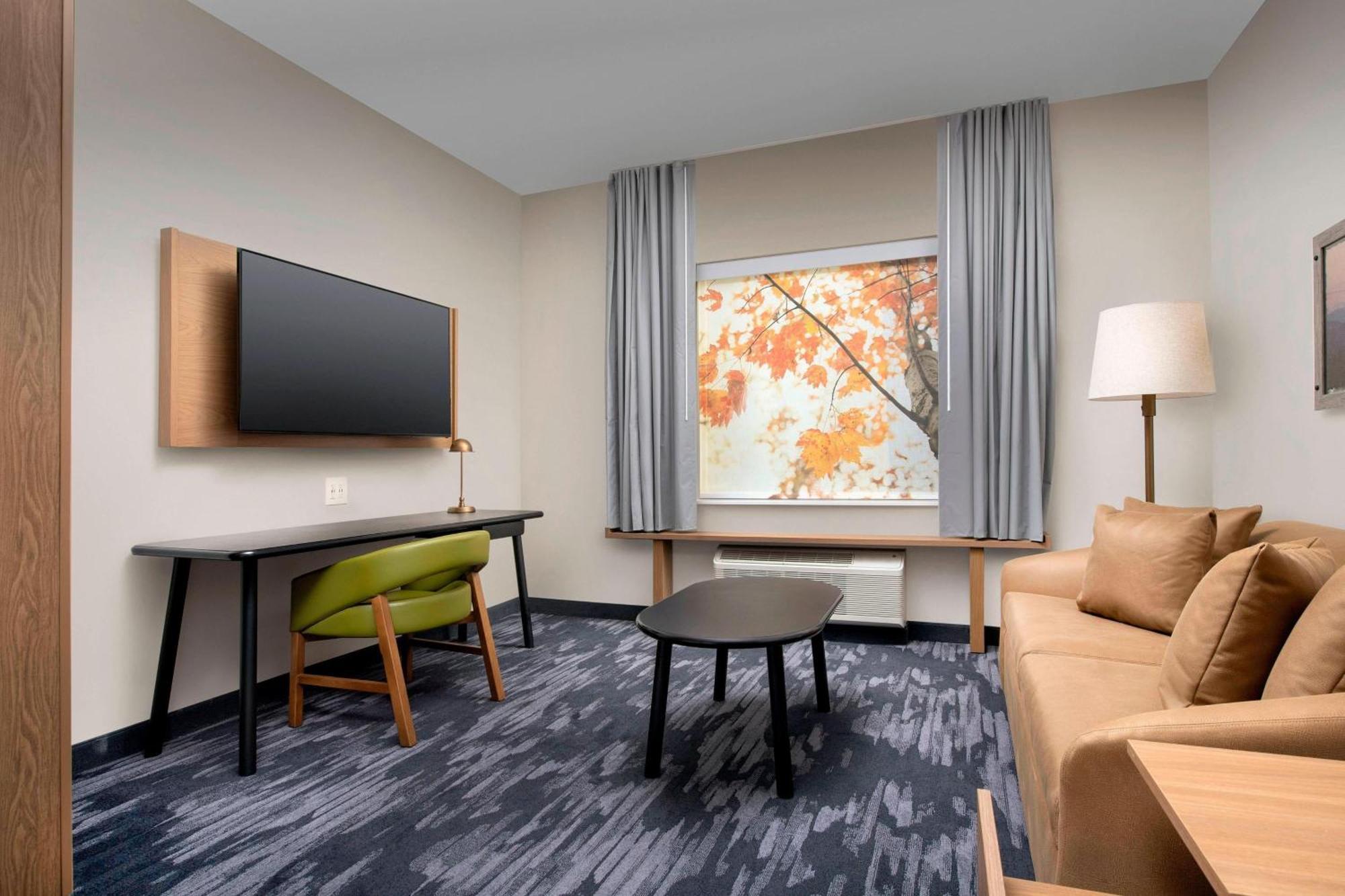 Hotel Fairfield & By Marriott Miami Airport West/doral